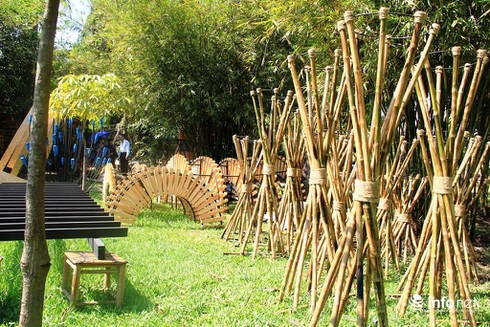 Nghệ nhân gấp rút hoàn thành tiểu cảnh đường hoa Tết Bính Thân - ảnh 7