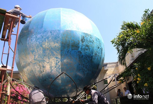 Nghệ nhân gấp rút hoàn thành tiểu cảnh đường hoa Tết Bính Thân - ảnh 11