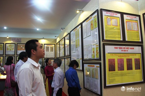 Bản đồ, tư liệu về Hoàng Sa và Trường Sa đến với người dân Bình Dương - ảnh 3