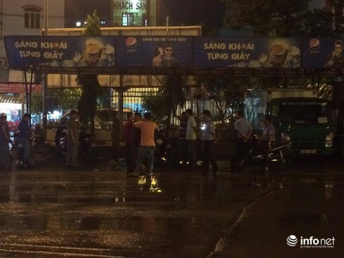 Ráo riết truy tìm hai thanh niên nổ súng bắn người tại bến xe Miền Đông - ảnh 1