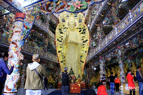 Một lần đến chùa “ve chai” độc đáo nhất Đà Lạt - ảnh 13