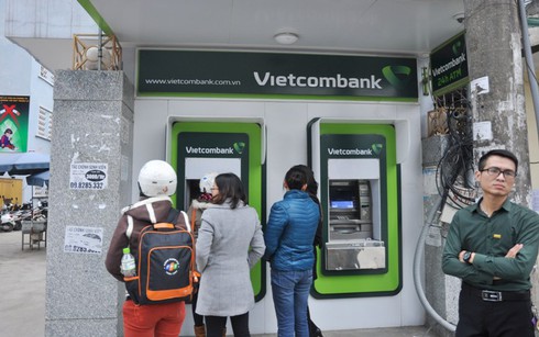 Khách dùng thẻ ATM Vietcombank lại báo mất trộm 72 triệu đồng - ảnh 1