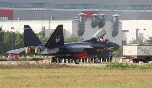 Máy bay tàng hình của Trung Quốc là 'đồ ăn cắp'? - ảnh 1