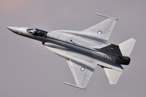 Tiêm kích JF-17 của Pakistan có thể đối phó Su-27 - ảnh 1