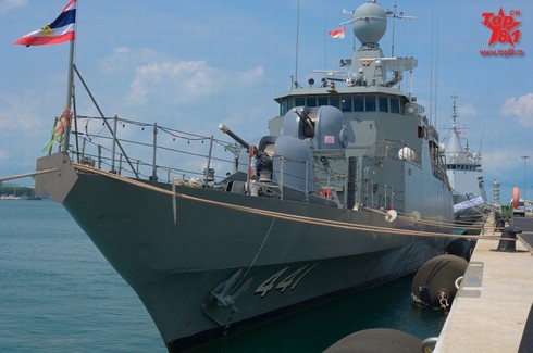 Xem mặt chiến hạm 'hàng hiệu' khắp thế giới tụ họp ở Singapore - ảnh 8