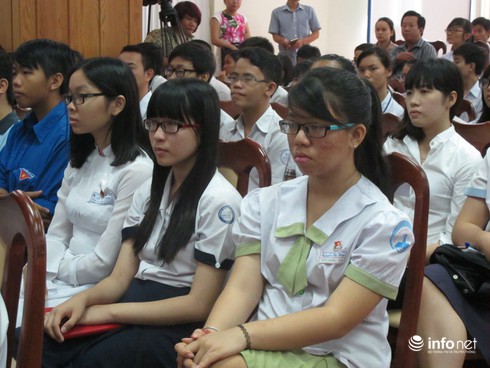 Kỳ thi THPT quốc gia 2015: Học sinh hoang mang về cấu trúc đề thi - ảnh 1