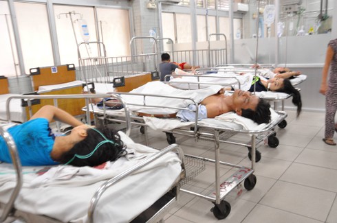 Báo động tình trạng giới trẻ ngày càng lạm dụng bia rượu - ảnh 1