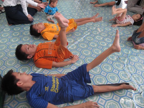 Tết đông ấm với làng trẻ xương thủy tinh - ảnh 9