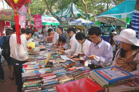 Tổng Lãnh sự Hoa Kỳ tham gia Hội sách TP Hồ Chí Minh - ảnh 1
