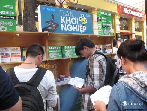 Bí thư Thành ủy Đinh La Thăng khích lệ giới trẻ khởi nghiệp - ảnh 2
