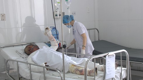 Thêm một nạn nhân của vụ đâm xe thảm khốc được chuyển đến Bệnh viện Chợ Rẫy - ảnh 2