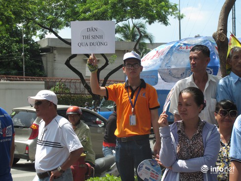 Hàng nghìn suất ăn, chỗ ở miễn phí đồng hành cùng sĩ tử - ảnh 1