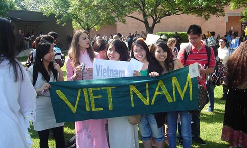 Việt Nam đứng đầu Đông Nam Á về số du học sinh tại Hoa Kỳ - ảnh 1
