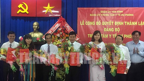 Thành lập Đảng bộ Trung tâm Y tế dự phòng quận Tân Bình - ảnh 1