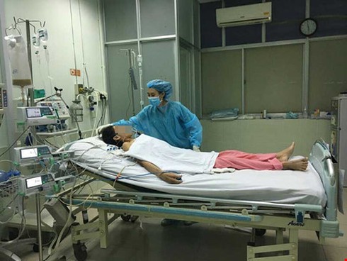 Mổ tim thành công cho bệnh nhân HIV - ảnh 1