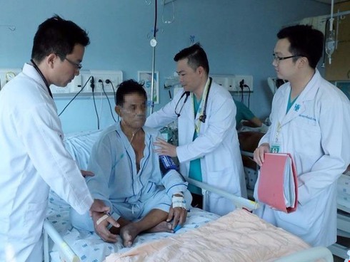 Cứu sống bệnh nhân Singapore bị nhồi máu cơ tim cấp - ảnh 1