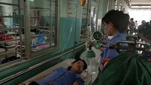 TP.HCM: Cấp cứu 34 công nhân nghi ngộ độc khí - ảnh 1