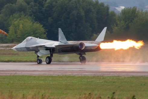 Tiêm kích T-50 PAK-FA của Nga sẽ vượt trội F-22 Raptor của Mỹ? - ảnh 5