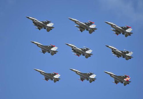 Đan Mạch muốn mở rộng chiến dịch không kích IS ở Syria - ảnh 1