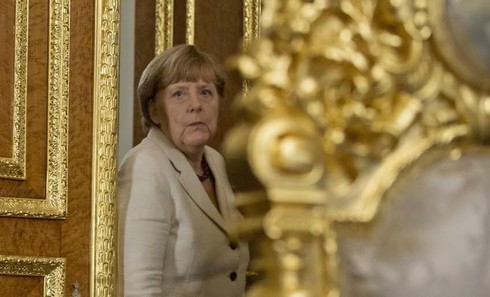 'Mở cửa' nhập cư Thủ tướng Đức Merkel đặt sinh mệnh chính trị lên lưỡi dao - ảnh 1