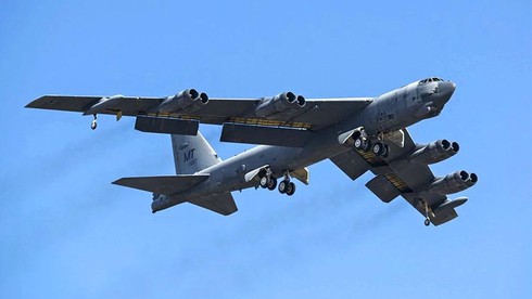 Mỹ cử pháo đài bay B-52 đến châu Âu nhằm “dằn mặt” Nga? - ảnh 1