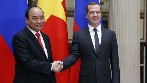 Thủ tướng Nga thảo luận gì với Thủ tướng Việt Nam Nguyễn Xuân Phúc? - ảnh 1