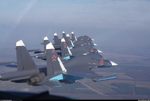 Tiêm kích SU-34 và Tu-22M3 'song kiếm hợp bích' dội bom IS tại Syria - ảnh 1
