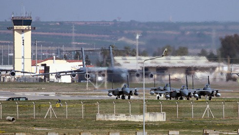 Thổ Nhĩ Kỳ “úp mở” cho phép Nga sử dụng căn cứ Incirlik chống IS - ảnh 1