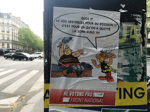 Paris treo đầy áp phích hoạt hình yêu cầu không bầu cử bà Le Pen - ảnh 2