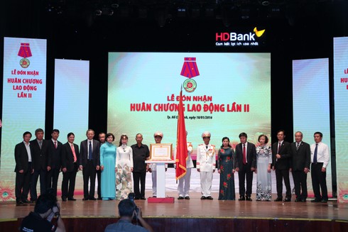 HDBank đón nhận huân chương lao động lần 2 - ảnh 1