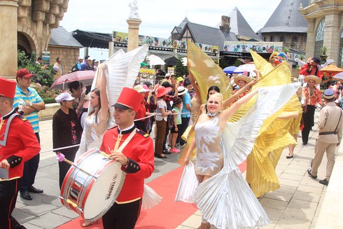 Bà Nà Hills nhận danh hiệu Khu du lịch hàng đầu Việt Nam - ảnh 1