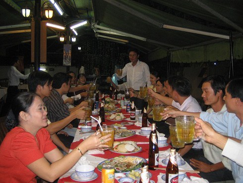 Giải độc rượu bia đừng ỷ lại vào gan - ảnh 1