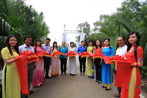 Khánh thành cây cầu thứ 10 do Tân Hiệp Phát tài trợ - ảnh 1