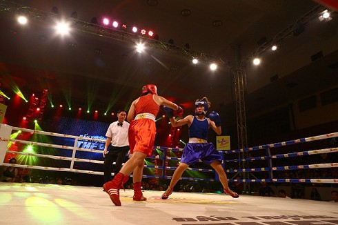 Khán giả Hà Nội sưởi ấm bằng những trận chung kết boxing rực lửa - ảnh 1
