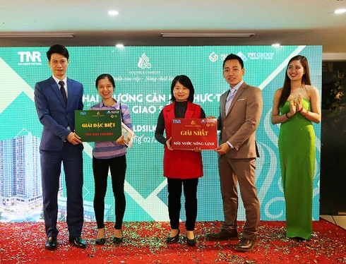 Nhộn nhịp nhận sổ đỏ tại dự án “hot” nhất quận Hà Đông - ảnh 7