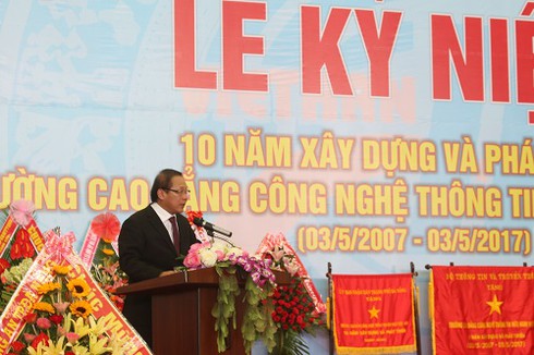 Bộ trưởng Bộ TT&TT giao 5 nhiệm vụ mới cho Cao đẳng Việt-Hàn - ảnh 3