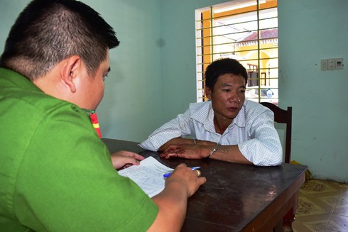 Huế: Thưởng nóng trưởng CA xã vụ “can anh trai đánh vợ, em bị anh đâm chết” - ảnh 2