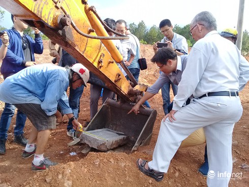 Xới tung lăng mộ vợ vua làm bãi đỗ xe ở Huế: Thanh tra Sở VH&TT nói gì? - ảnh 4