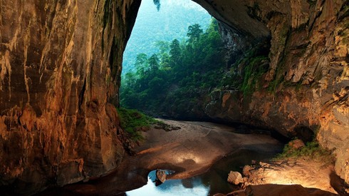 Chưa thể xây cáp treo vào Sơn Đoòng thời điểm này! - ảnh 1