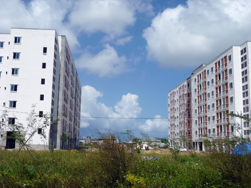 Căn hộ cho người thu nhập thấp bị mua đi bán lại - ảnh 1