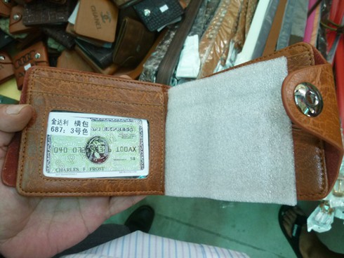 Hàng Trung Quốc vẫn tràn vào hội chợ hàng Việt - ảnh 8