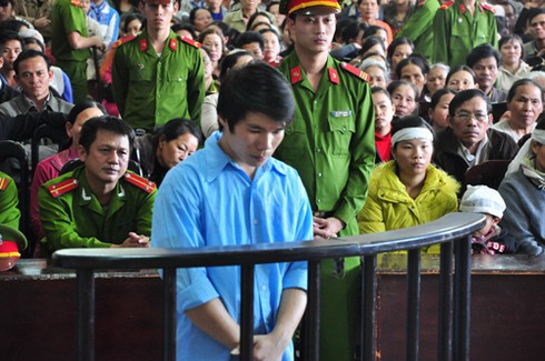 Lĩnh 20 năm tù do ghen tuông giết người - ảnh 1