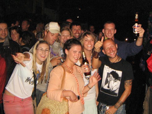 Hơn 10.000 lượt khách tham quan phố cổ Hội An dịp Tết Quý Tỵ - ảnh 3