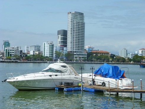 Đà Nẵng: Lập bến du thuyền trái quy hoạch trên sông Hàn? - ảnh 1