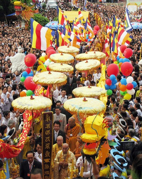 Đà Nẵng: Khai mở Tôn tượng Phật hoàng Trần Nhân Tông tại lễ hội Quán Thế Âm - ảnh 2