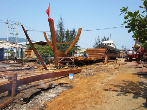 Ngư dân Đà Nẵng đầu tư đóng mới nhiều tàu cá công suất lớn - ảnh 1
