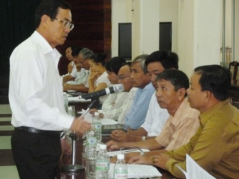 Từ chuyện lãnh đạo Trung Quốc vào siêu thị Việt... - ảnh 1