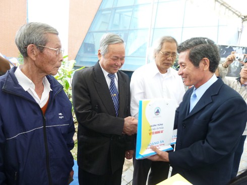 Nhắc con cháu đòi lại Hoàng Sa cho Tổ quốc - ảnh 2