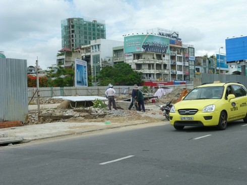 Thảm cảnh rác ngập