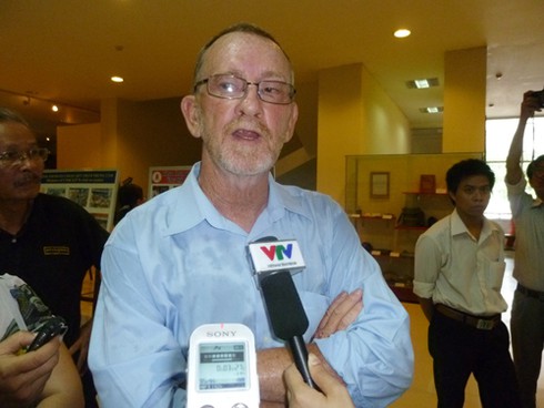 Những người Mỹ ở cuộc triển lãm nạn nhân da cam - ảnh 6